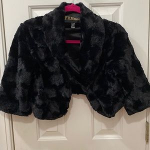 Fake fur jacket for going out size small black